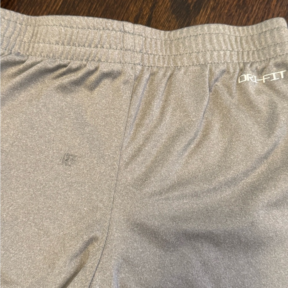 Nike Dri-Fit Kids Polo Shirt and shorts set in Navy and Gray - size 4 (XS) - Picture 4 of 4